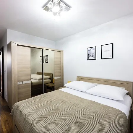 Native Masarska 8 Apartman